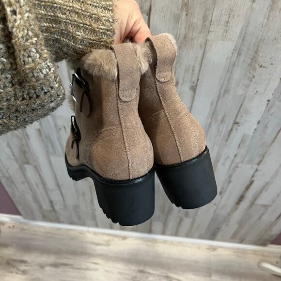 NWT Violet and Red Women's Beige Hailey Taupe Fur Suede Leather Boots Size 6.5 - Picture 3 of 7